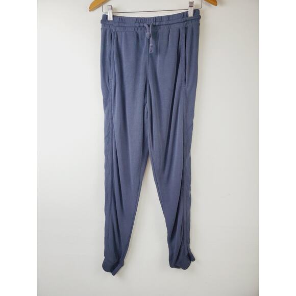 Free People MOVEMENT Back Into It Joggers Black Womens Small Gray Modal Light - Picture 5 of 14